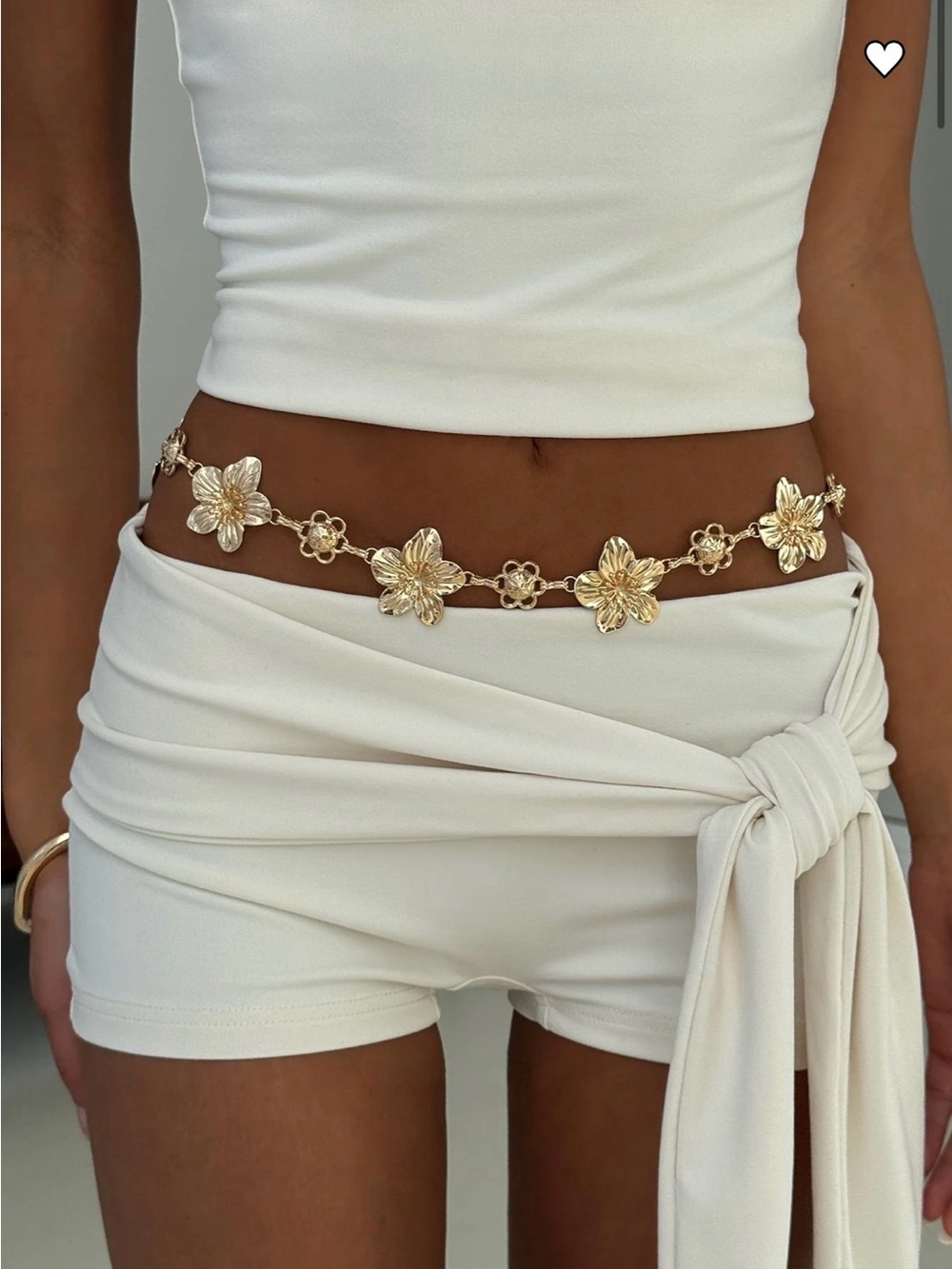 Princess Polly- Orvena Floral Chain Belt Gold size M/L